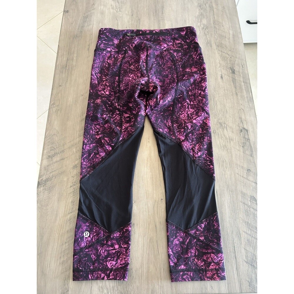 Lululemon Pink Black Pace Rival Crop Full-On Luxtreme 21” Capri Leggings, Size 4